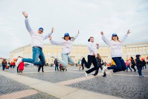 Улыбки и отличное настроение!