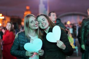 Улыбки и отличное настроение!